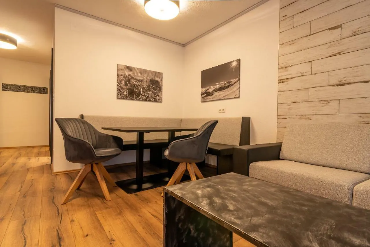 Apartment A Casa Rubin Chalet & Studio Resort Solden