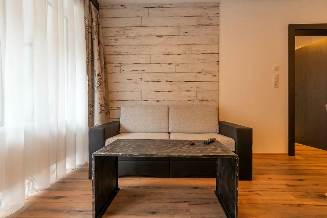 A Casa Rubin Chalet & Studio Resort Solden