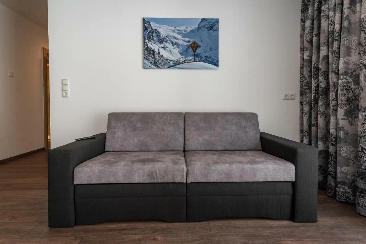 A Casa Rubin Chalet & Studio Resort Solden