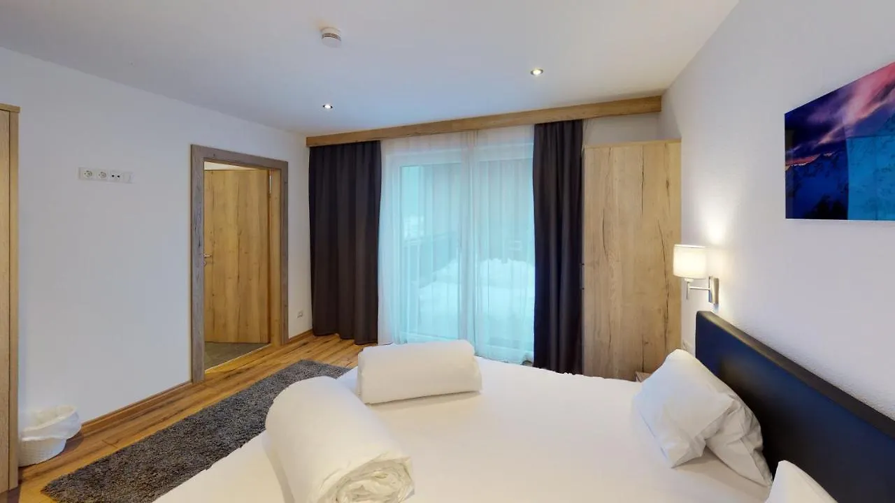 A Casa Rubin Chalet & Studio Resort Solden 0*,  Austria