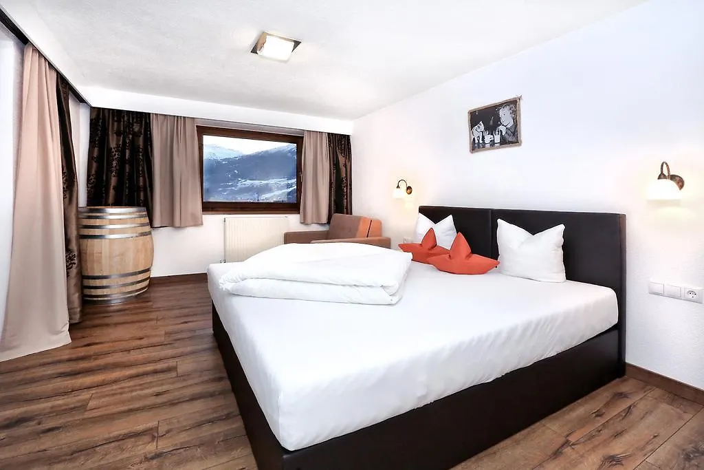 Apartment A Casa Rubin Chalet & Studio Resort Solden